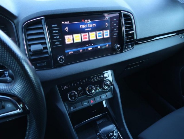 Škoda Karoq  2.0 TSI Sportline