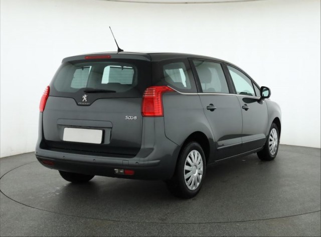 Peugeot 5008  1.6 THP Access