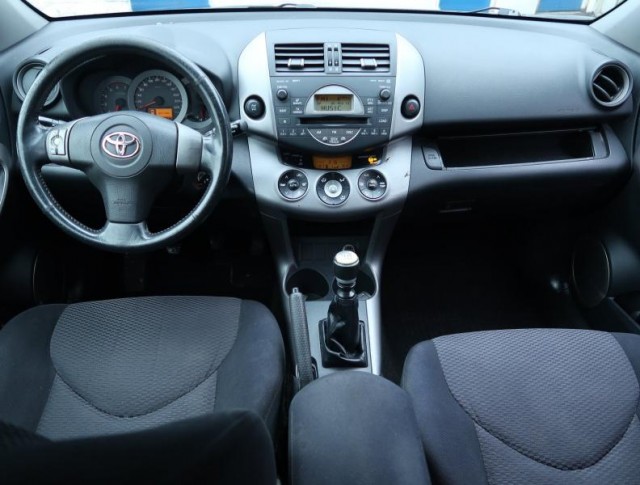 Toyota RAV 4  2.2 D-4D 