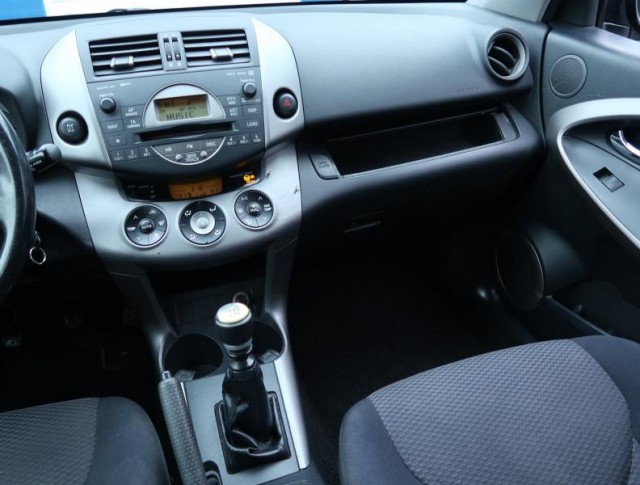 Toyota RAV 4  2.2 D-4D 