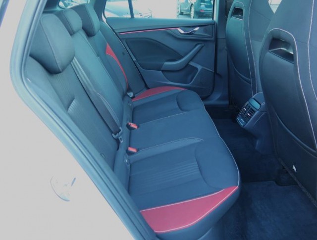 Škoda Kamiq  1.0 TSI Monte Carlo