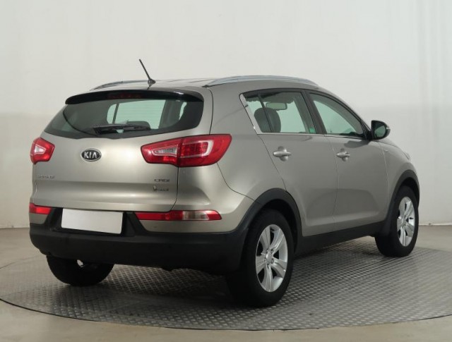 Kia Sportage  2.0 CRDi 