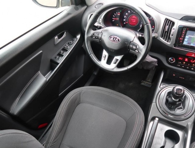 Kia Sportage  2.0 CRDi 