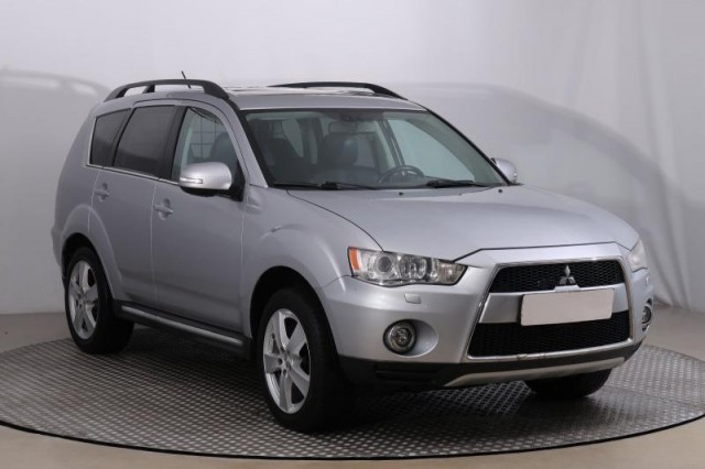 Mitsubishi Outlander  2.2 DI-D 