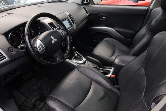 Mitsubishi Outlander  2.2 DI-D 