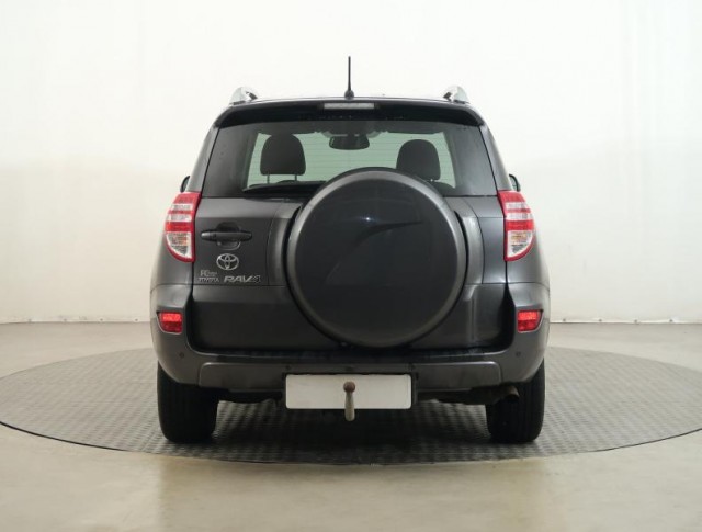 Toyota RAV 4  2.0 VVT-i 