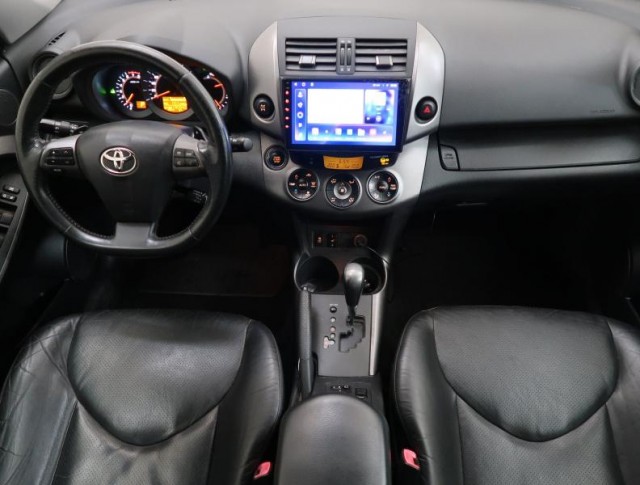 Toyota RAV 4  2.0 VVT-i 