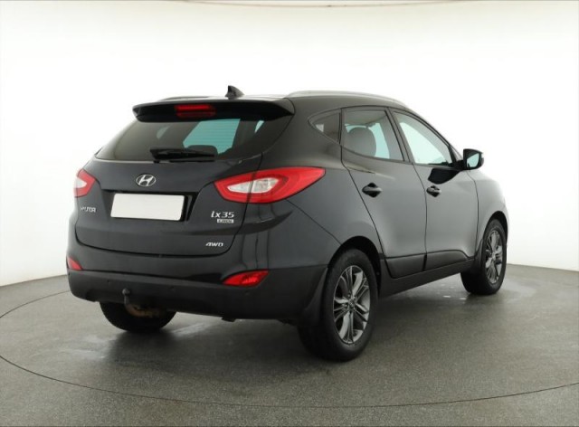 Hyundai ix35  2.0 CRDi Trikolor