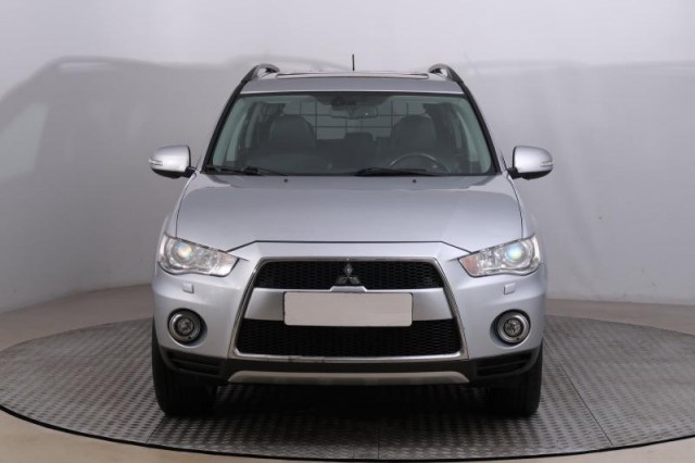 Mitsubishi Outlander  2.2 DI-D 