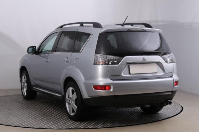 Mitsubishi Outlander  2.2 DI-D 
