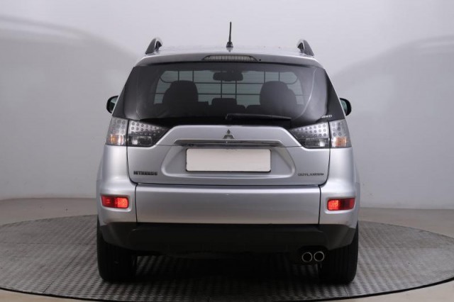 Mitsubishi Outlander  2.2 DI-D 
