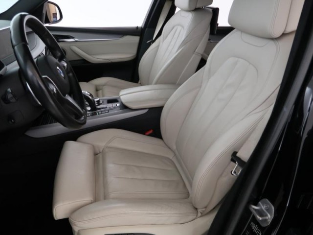 BMW X5  xDrive30d M Paket