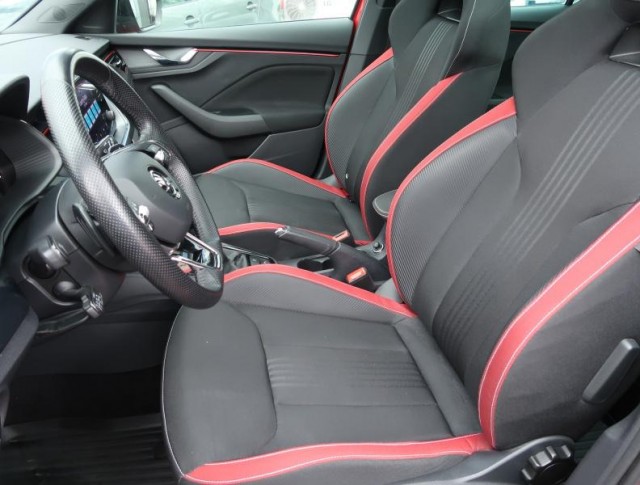 Škoda Kamiq  1.0 TSI Monte Carlo