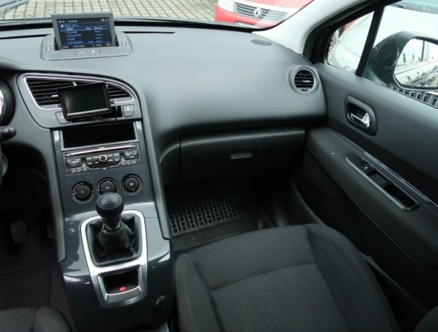 Peugeot 5008  1.6 HDi Access