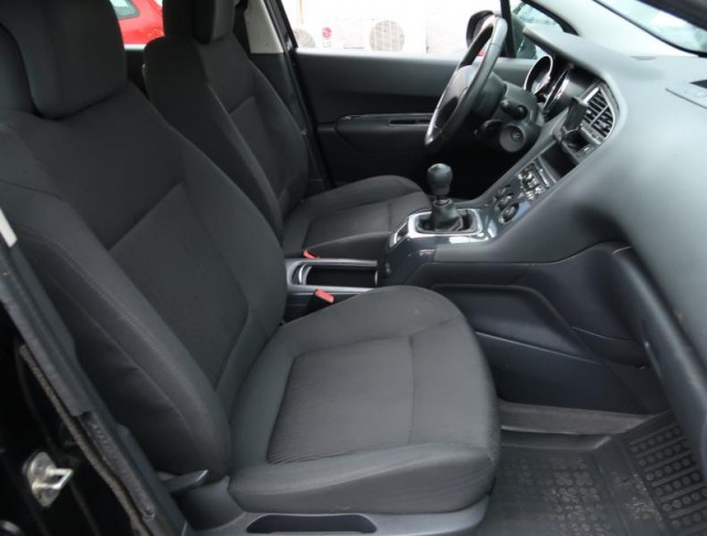 Peugeot 5008  1.6 HDi Access