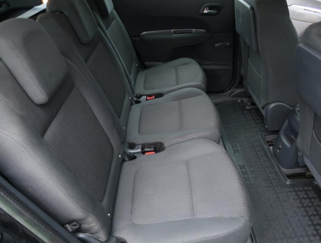 Peugeot 5008  1.6 HDi Access