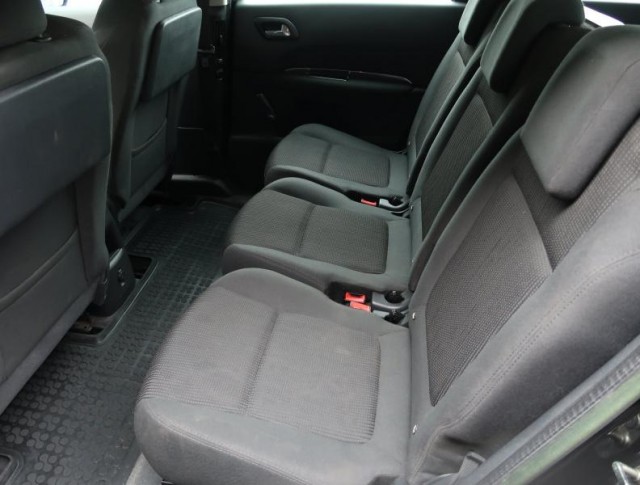 Peugeot 5008  1.6 HDi Access