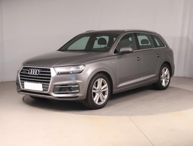 Audi Q7  3.0 TDI S-Line
