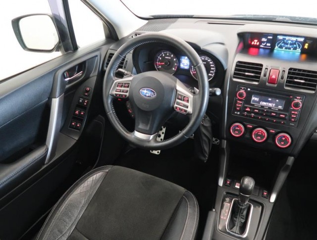 Subaru Forester  2.0 XT 