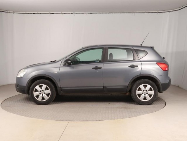 Nissan Qashqai  1.6 