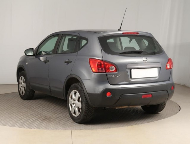 Nissan Qashqai  1.6 