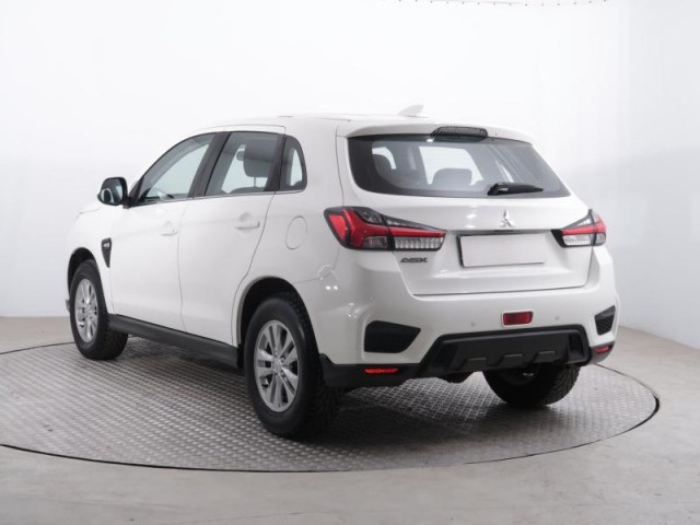 Mitsubishi ASX  2.0 MIVEC 