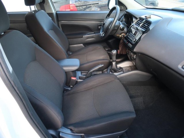 Mitsubishi ASX  2.0 MIVEC 