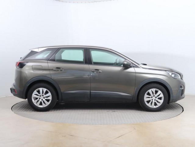 Peugeot 3008  1.2 PureTech 
