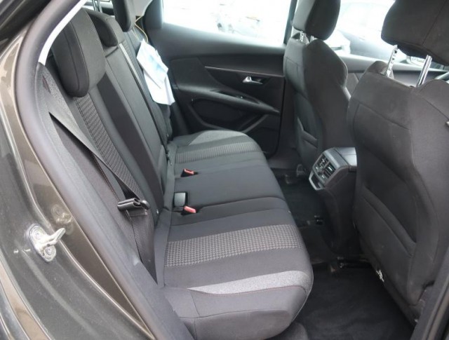 Peugeot 3008  1.2 PureTech 