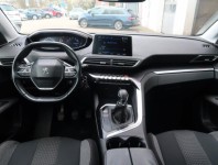 Peugeot 3008  1.2 PureTech 