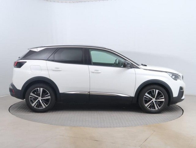 Peugeot 3008  1.2 PureTech 