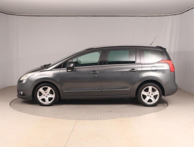 Peugeot 5008  1.6 HDi Active Pack