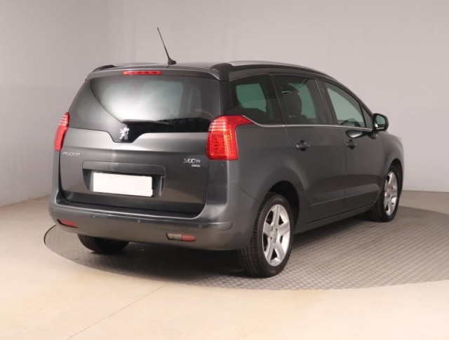 Peugeot 5008  1.6 HDi Active Pack