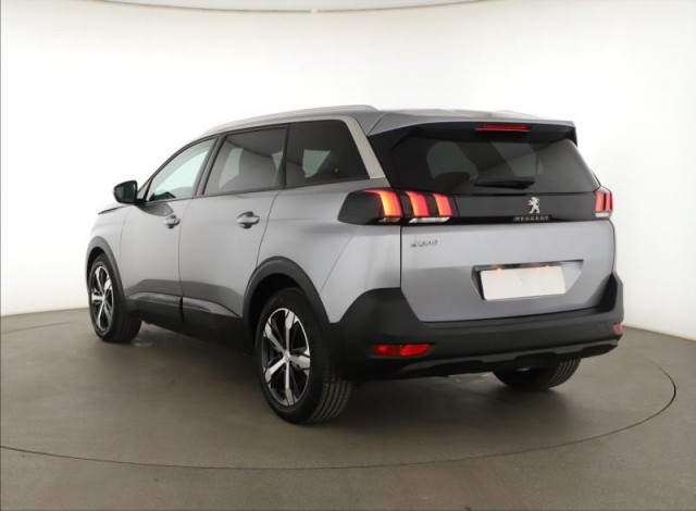 Peugeot 5008  1.5 BlueHDi 