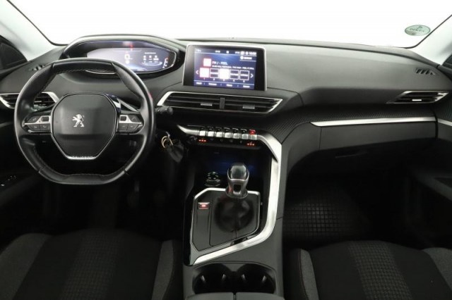 Peugeot 5008  1.5 BlueHDi 