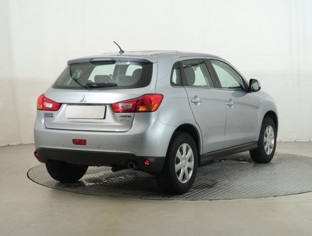 Mitsubishi ASX  1.6 MIVEC 