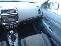Mitsubishi ASX  1.6 MIVEC 