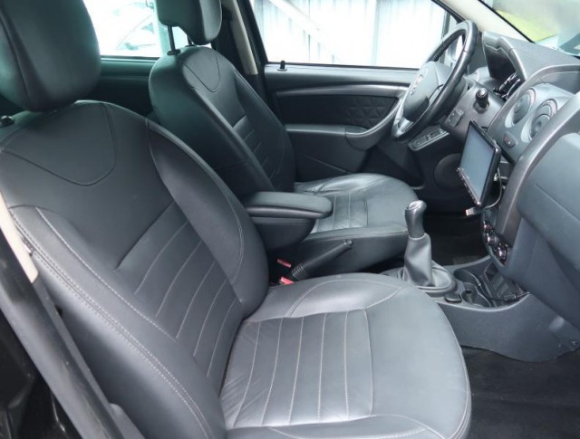 Dacia Duster  1.6 16V Access