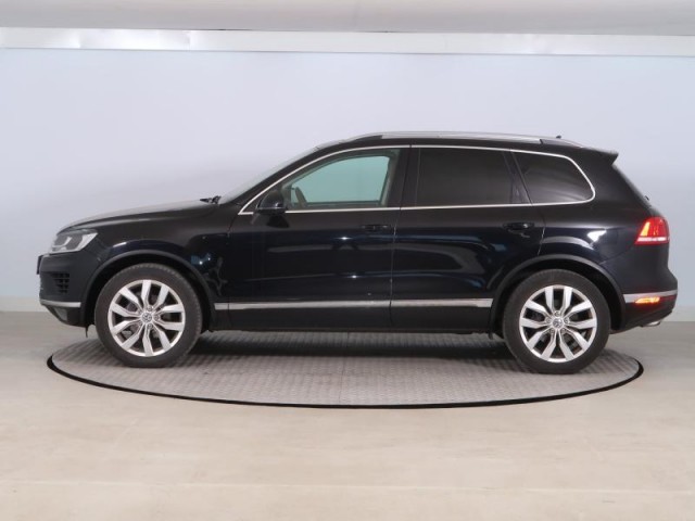 Volkswagen Touareg  3.0 TDI 