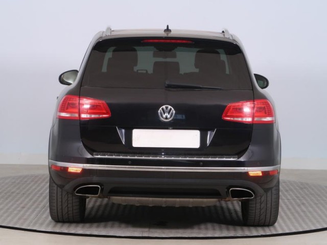 Volkswagen Touareg  3.0 TDI 