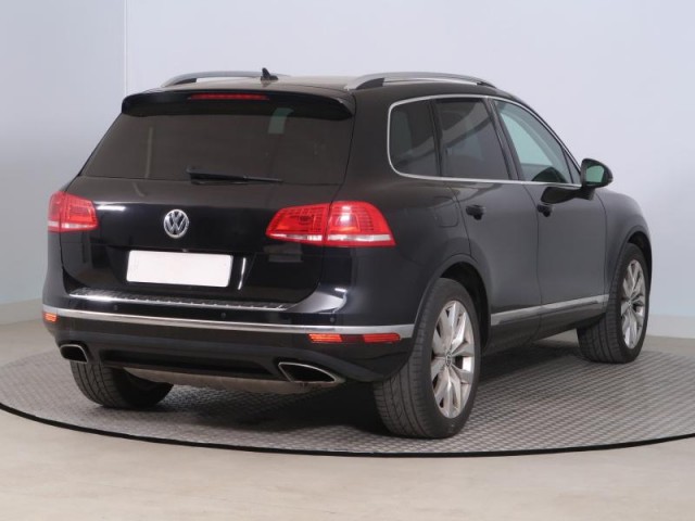 Volkswagen Touareg  3.0 TDI 