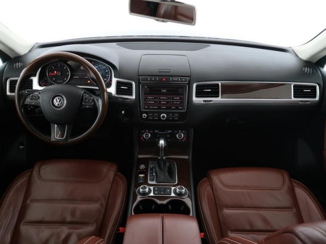 Volkswagen Touareg  3.0 TDI 
