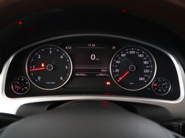 Volkswagen Touareg  3.0 TDI 