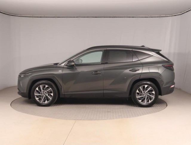 Hyundai Tucson  1.6 T-GDI 48V MHEV 