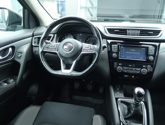 Nissan Qashqai  1.2 DIG-T N-Connecta