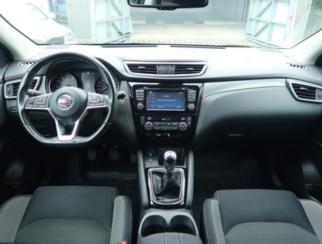 Nissan Qashqai  1.2 DIG-T N-Connecta