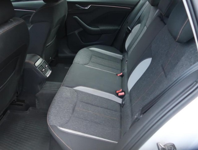 Škoda Kamiq  1.0 TSI Style
