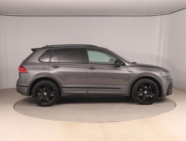 Volkswagen Tiguan  2.0 TDI R-Line