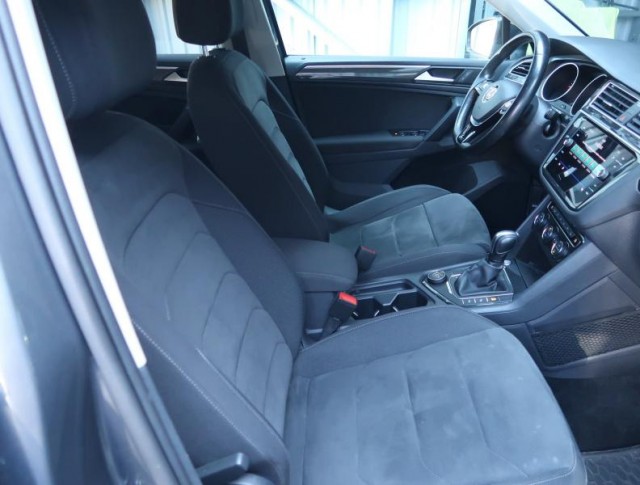 Volkswagen Tiguan  2.0 TDI R-Line
