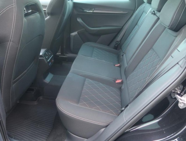 Škoda Karoq  1.5 TSI Sportline